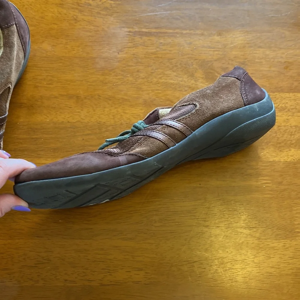 Naturalizer Brown Suede Shoes 10 EUC Lace Up Sneakers